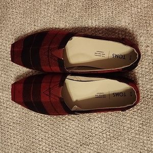 Toms Red/ Black Plaid, Size 10